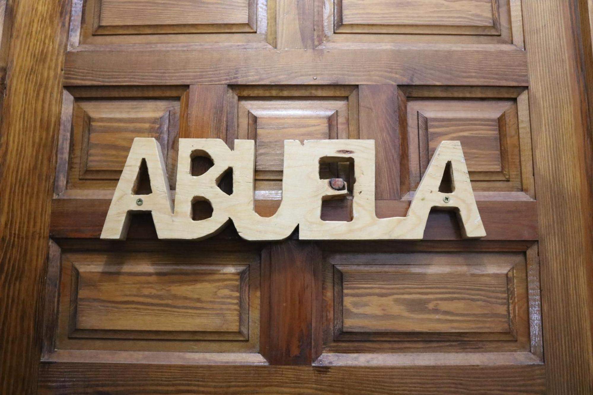 El Regajo Villa Ayora Bagian luar foto
